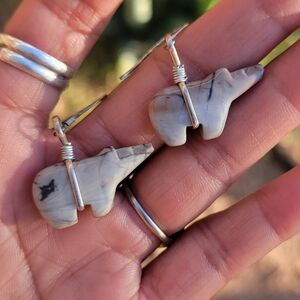 Gorgeous Native American Zuni fetish jasper bear sterling silver 925 wrapped ear